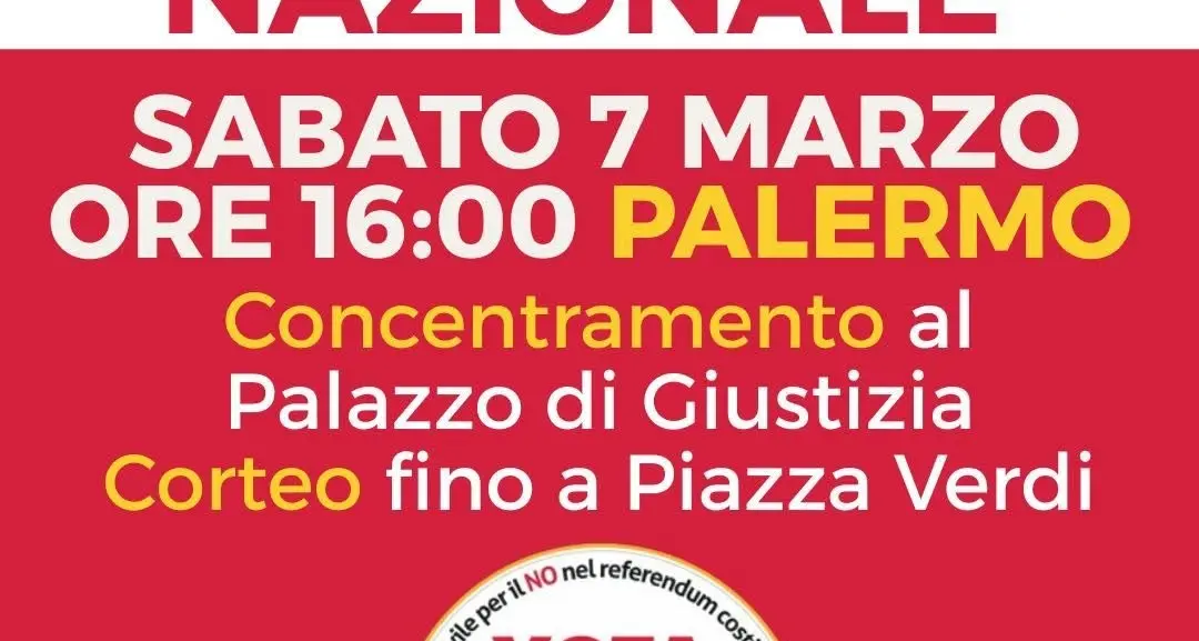 Corteo per il No. In piazza con lenzuoli bianchi e bandiere della pace